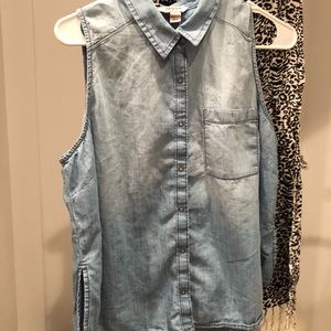 Blue jean thick strap tank top.